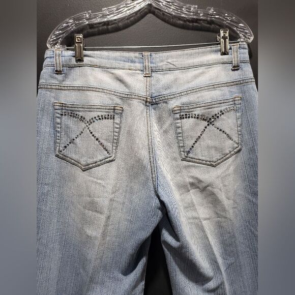 Vintage Cache Rhinestone Bling Denim Capris Sz 8 Washed Blue Y2K Boho - Picture 2 of 9